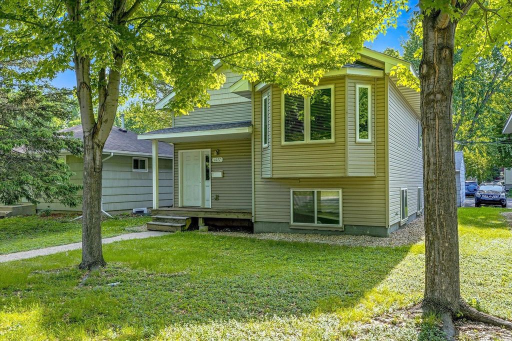1077 26th Avenue SE, Minneapolis, MN 55414