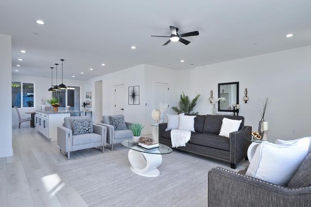 675 Oakshire Dr, Ione, CA 95640