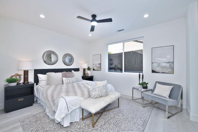 675 Oakshire Dr, Ione, CA 95640