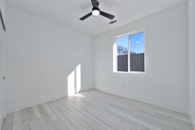 675 Oakshire Dr, Ione, CA 95640