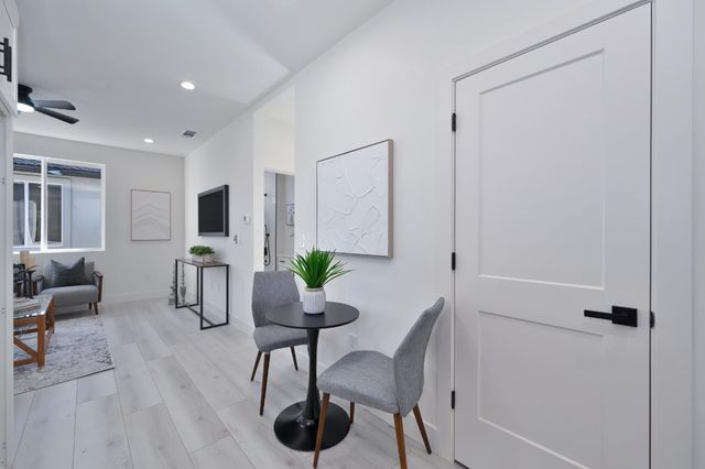 675 Oakshire Dr, Ione, CA 95640