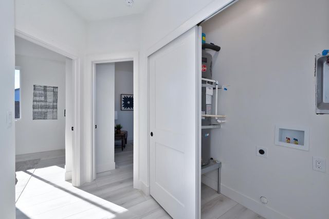 675 Oakshire Dr, Ione, CA 95640