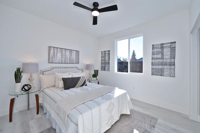 675 Oakshire Dr, Ione, CA 95640