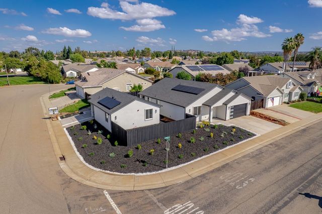 675 Oakshire Dr, Ione, CA 95640