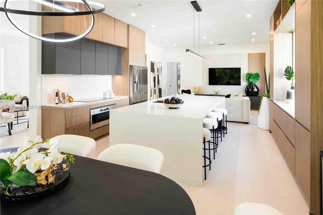 16012 Opal Creek Dr, Weston, FL 33331