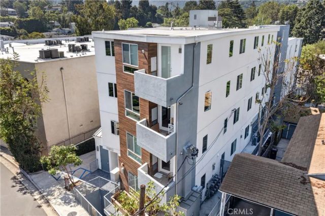 11912 Laurelwood Dr. 101, Studio City, CA 91604