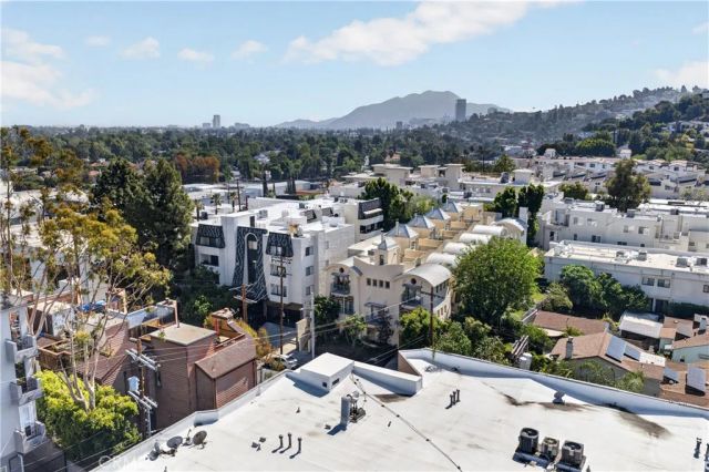 11912 Laurelwood Dr. 101, Studio City, CA 91604