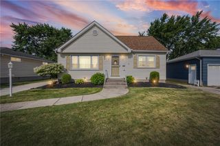 66 Green Terrace, Cheektowaga, NY 14043