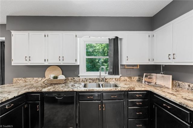 3919 Pondfield Court, Greensboro, NC 27410