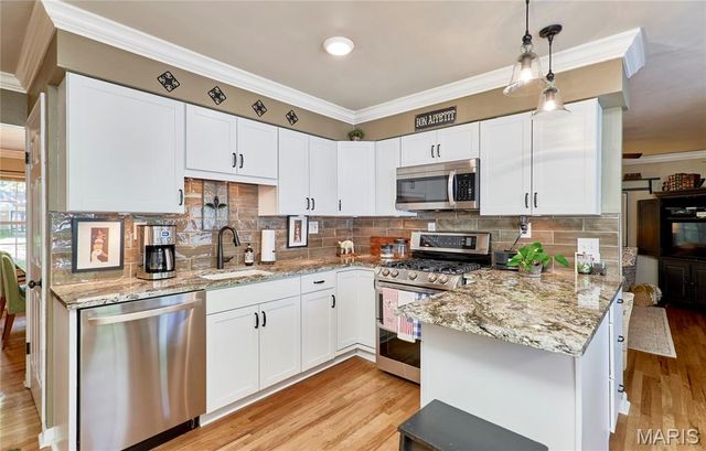 309 PROVIDENCE Road, Ballwin, MO 63011