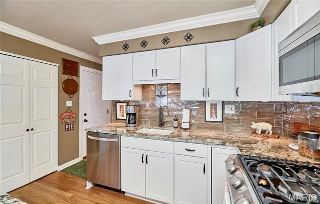 309 PROVIDENCE Road, Ballwin, MO 63011