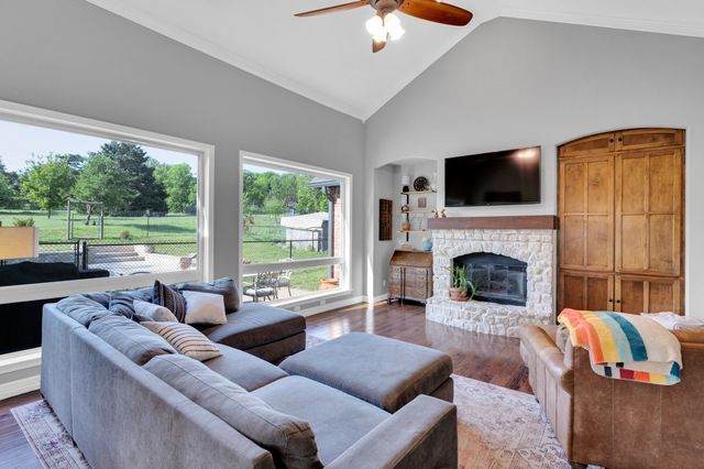 2831 Keri Court, Midlothian, TX 76065
