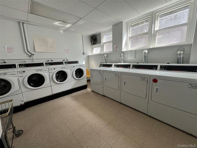 10 Wild Oaks Road 122, Goldens Bridge, NY 10526