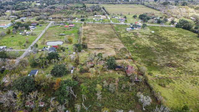 3527 County Road 353, Brazoria, TX 77422