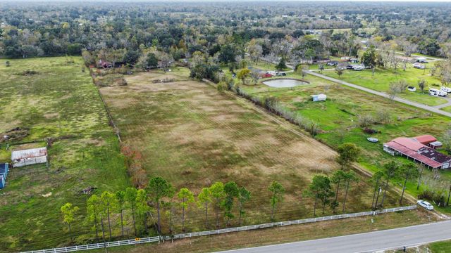 3527 County Road 353, Brazoria, TX 77422
