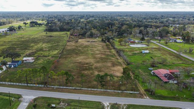 3527 County Road 353, Brazoria, TX 77422