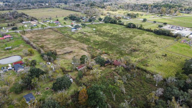 3527 County Road 353, Brazoria, TX 77422