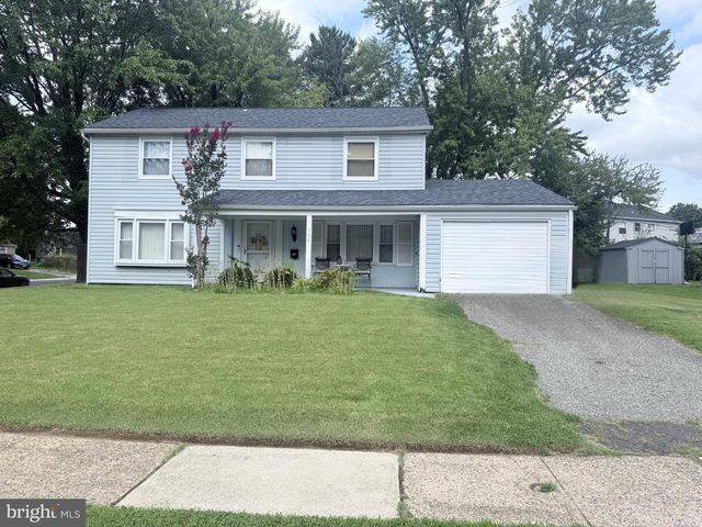 159 MILLBROOK DR, Willingborough, NJ 08046