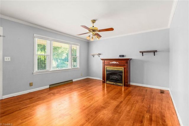 5752 Nylon Drive, Winston-salem, NC 27105