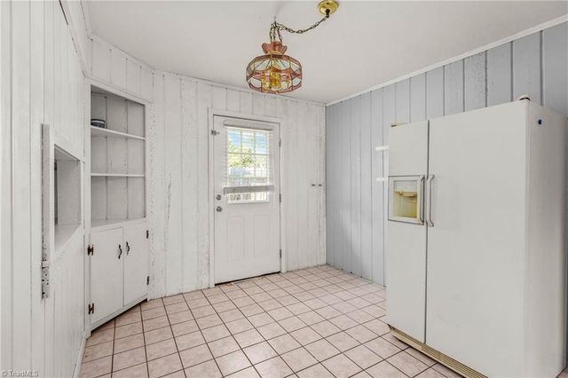 5752 Nylon Drive, Winston-salem, NC 27105