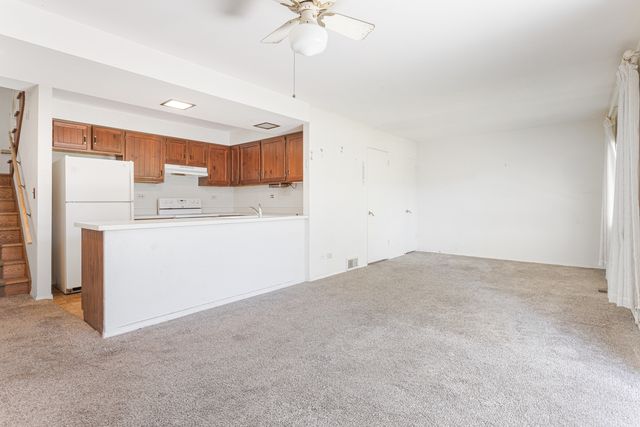 609 Carriage Hill Drive, Glenview, IL 60025