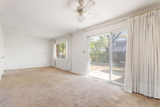 609 Carriage Hill Drive, Glenview, IL 60025