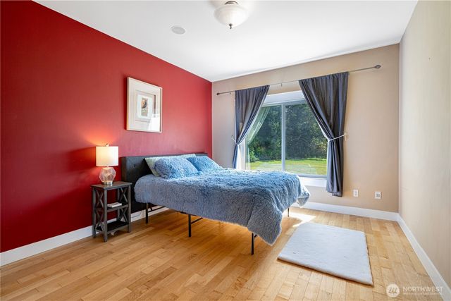 5905 229th Ave SE, Issaquah, WA 98029