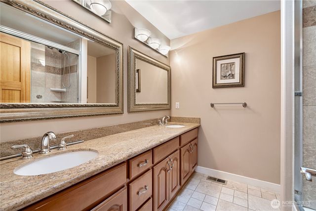 5905 229th Ave SE, Issaquah, WA 98029