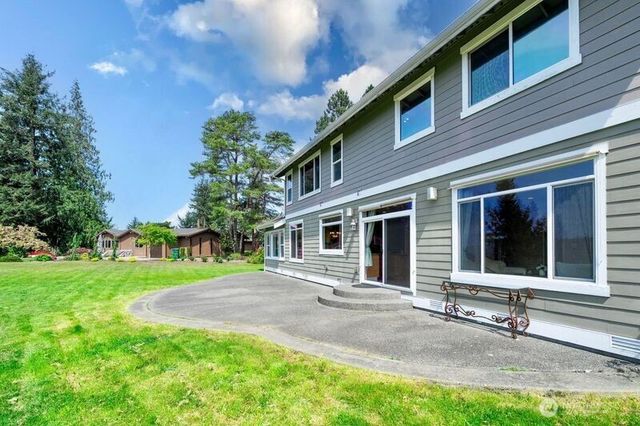5905 229th Ave SE, Issaquah, WA 98029