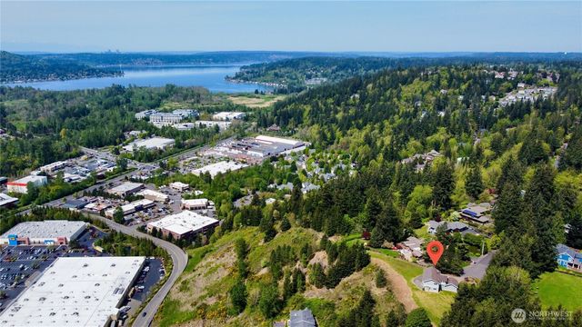 5905 229th Ave SE, Issaquah, WA 98029