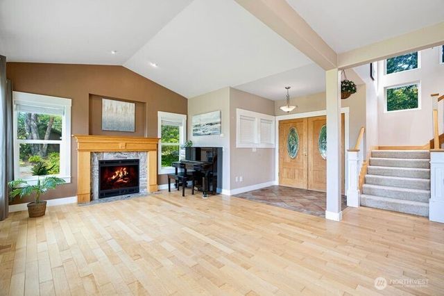 5905 229th Ave SE, Issaquah, WA 98029