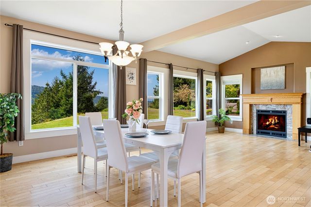 5905 229th Ave SE, Issaquah, WA 98029