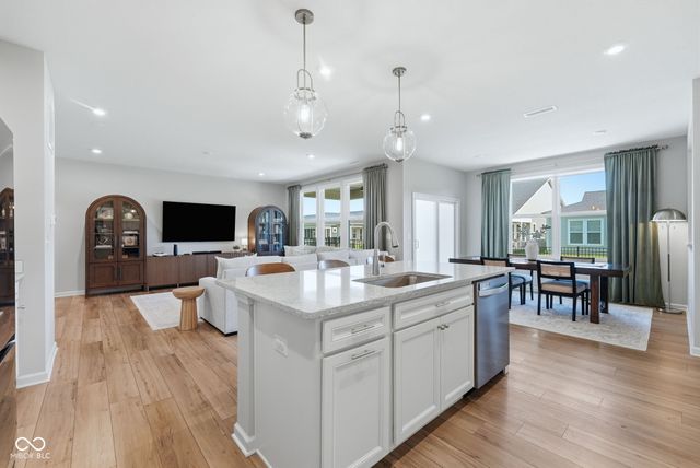 5350 Oak Knoll Drive, Whitestown, IN 46075