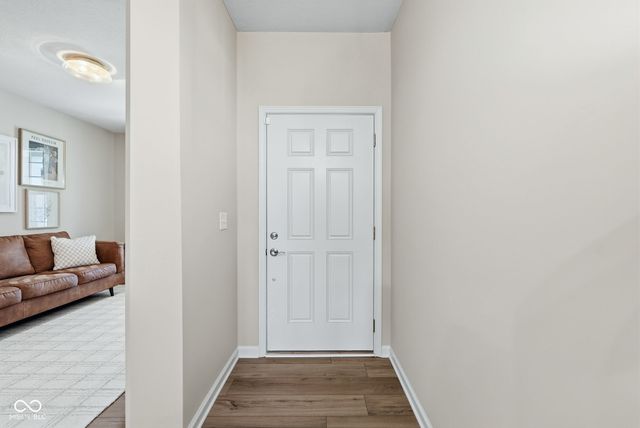 5350 Oak Knoll Drive, Whitestown, IN 46075