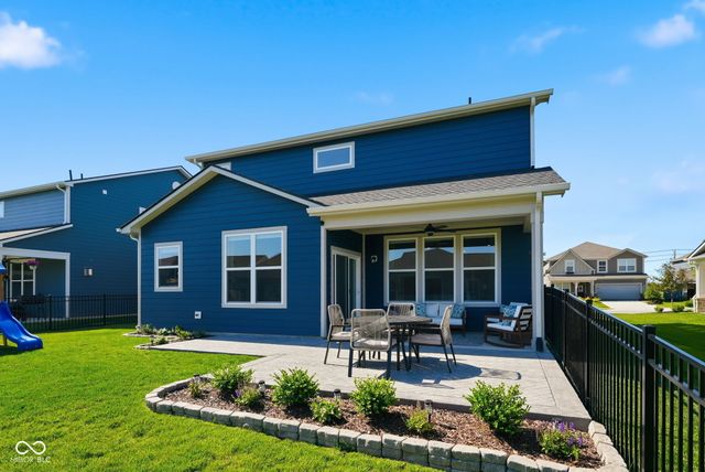 5350 Oak Knoll Drive, Whitestown, IN 46075