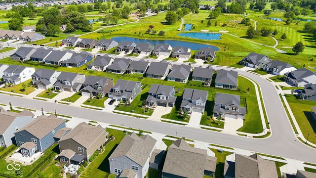 5350 Oak Knoll Drive, Whitestown, IN 46075