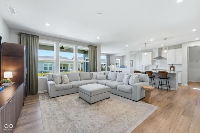 5350 Oak Knoll Drive, Whitestown, IN 46075