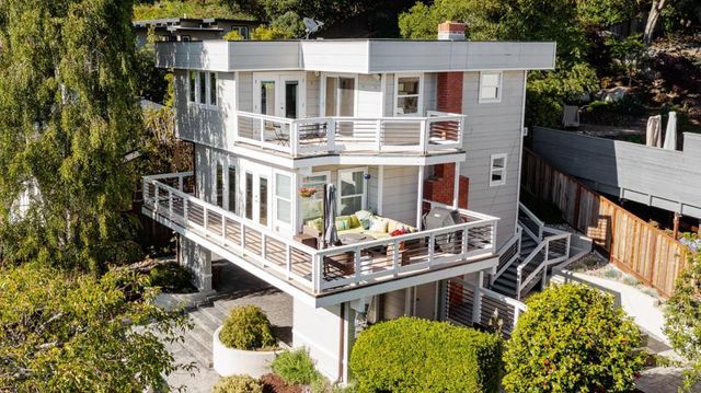233 Wixon Avenue, Aptos, CA 95003