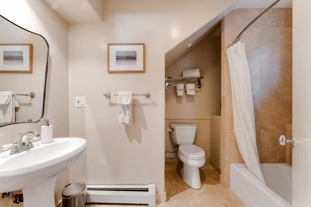 233 Wixon Avenue, Aptos, CA 95003