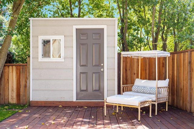233 Wixon Avenue, Aptos, CA 95003