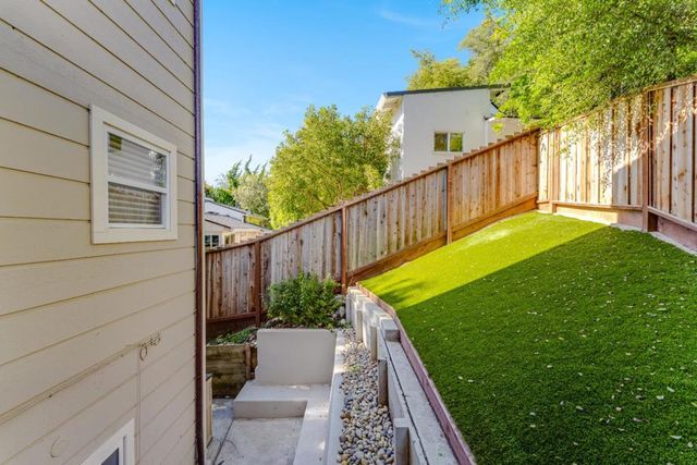233 Wixon Avenue, Aptos, CA 95003