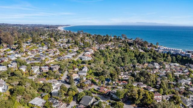233 Wixon Avenue, Aptos, CA 95003