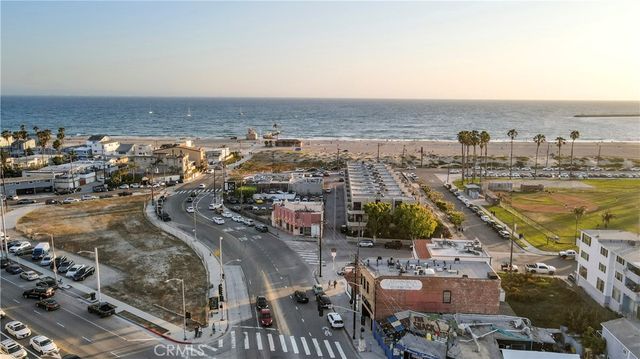 181 Culver Boulevard B, Playa Del Rey, CA 90293