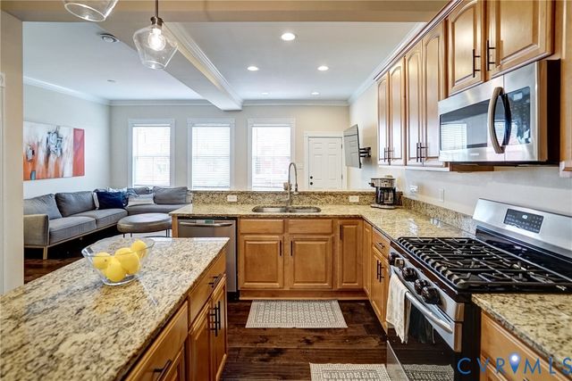 617 N 31st St, Richmond, VA 23223