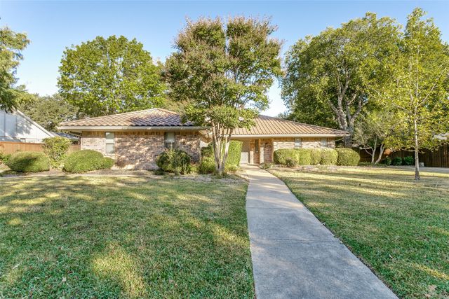 219 Indian Creek Drive, Trophy Club, TX 76262