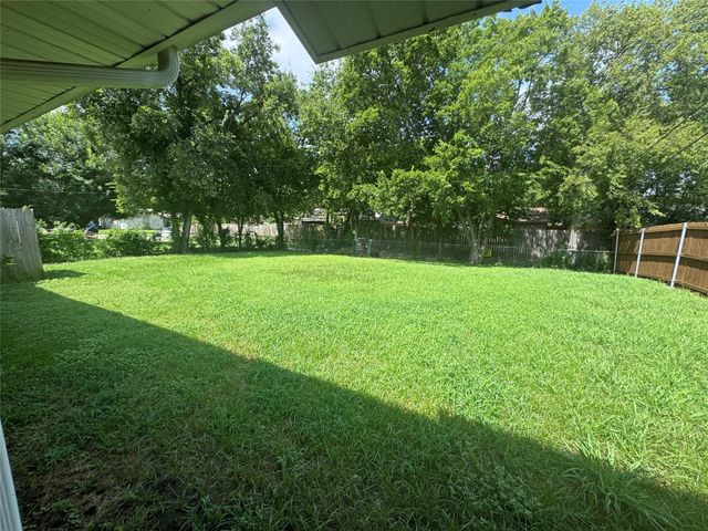 1621 Blue Meadow Street, Dallas, TX 75217