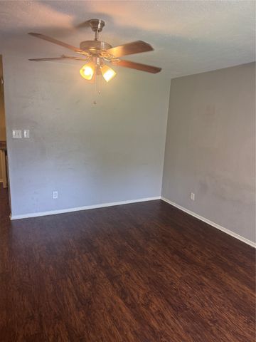 1621 Blue Meadow Street, Dallas, TX 75217