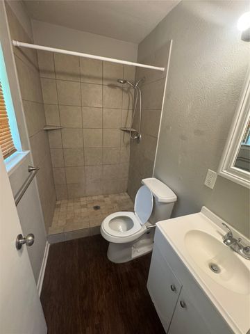 1621 Blue Meadow Street, Dallas, TX 75217