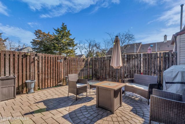 30 Forge Court, Jackson, NJ 08527