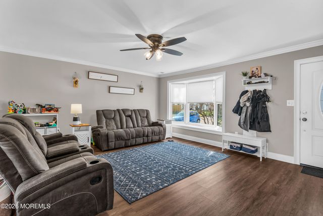 30 Forge Court, Jackson, NJ 08527